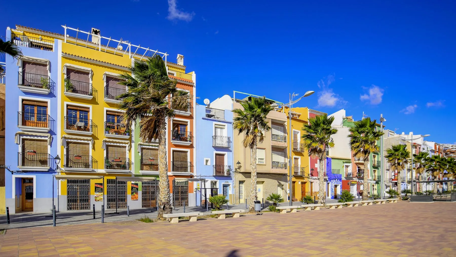 Lys boligvej på Costa Blanca